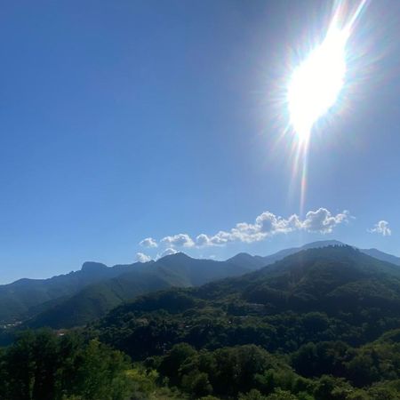 Una Suite Pop Nel Blu Della Costiera Tramonti Buitenkant foto